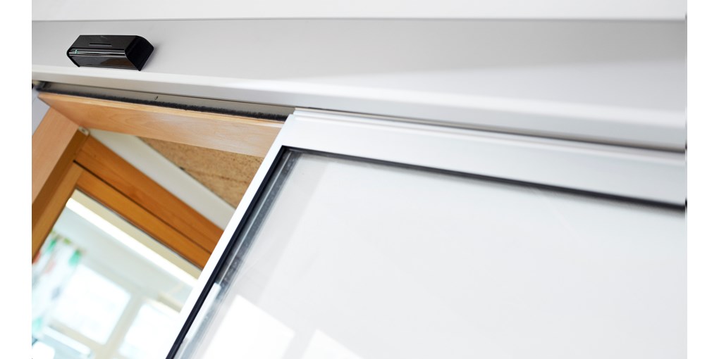 AUTOMATIC SLIDING DOOR Besam